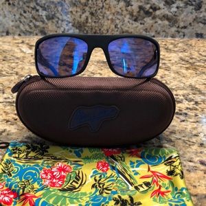 Practically new! Polarized Maui Jim Peahi